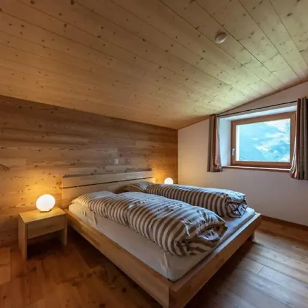 Monte Campell Dasura By Interhome