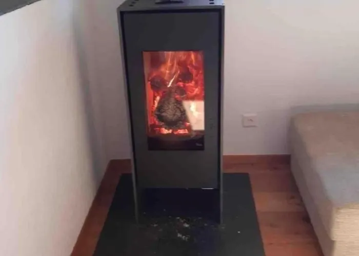 Monte Campell Dasura By Interhome